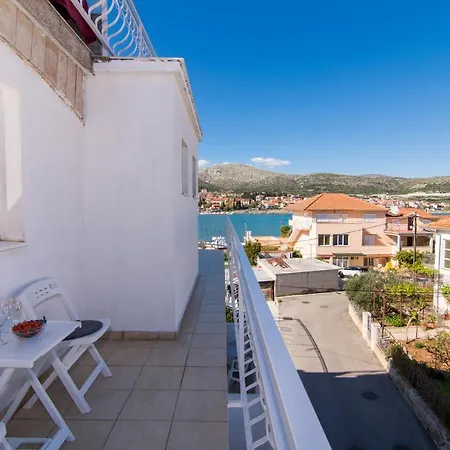 Penzion Jadran 2 *