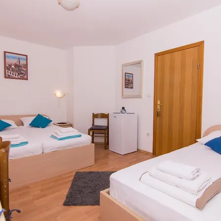 Jadran 2 * Trogir