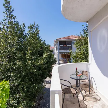 Jadran 2 * Trogir