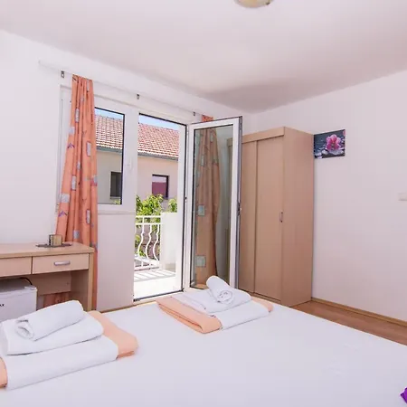 Jadran 2 * Traù