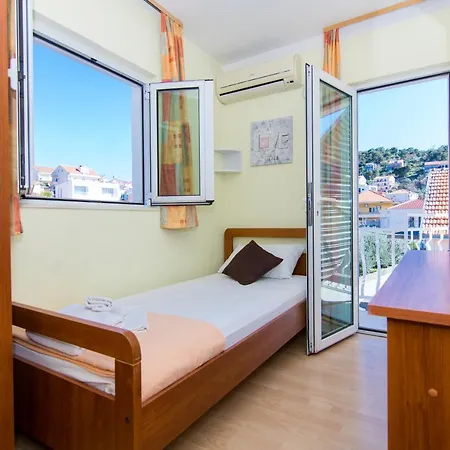 Jadran 2 * Traù